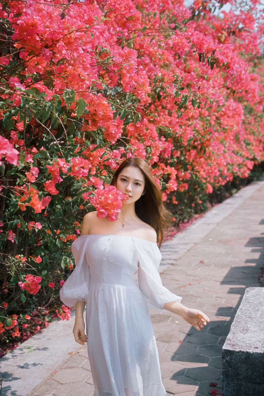 YiTuYu艺图语 Vol.8884 Ying Er YY (47P)