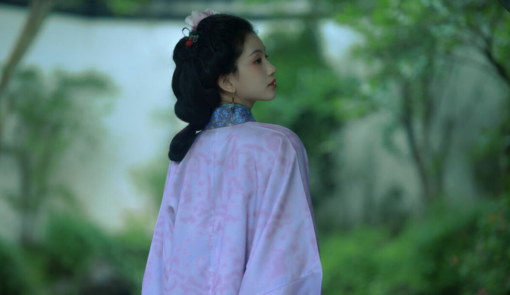 YiTuYu艺图语 Vol.8877 Er Yi Zhi (21P)