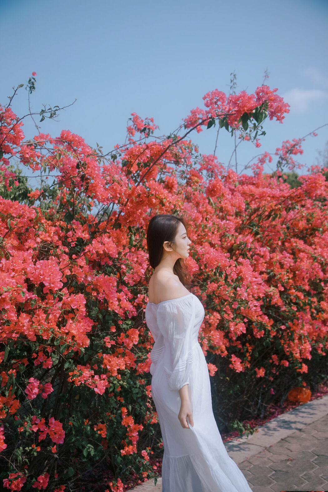 YiTuYu艺图语 Vol.8884 Ying Er YY (47P)