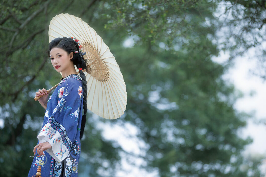 YiTuYu艺图语 Vol.8883 Xin Xin (38P)