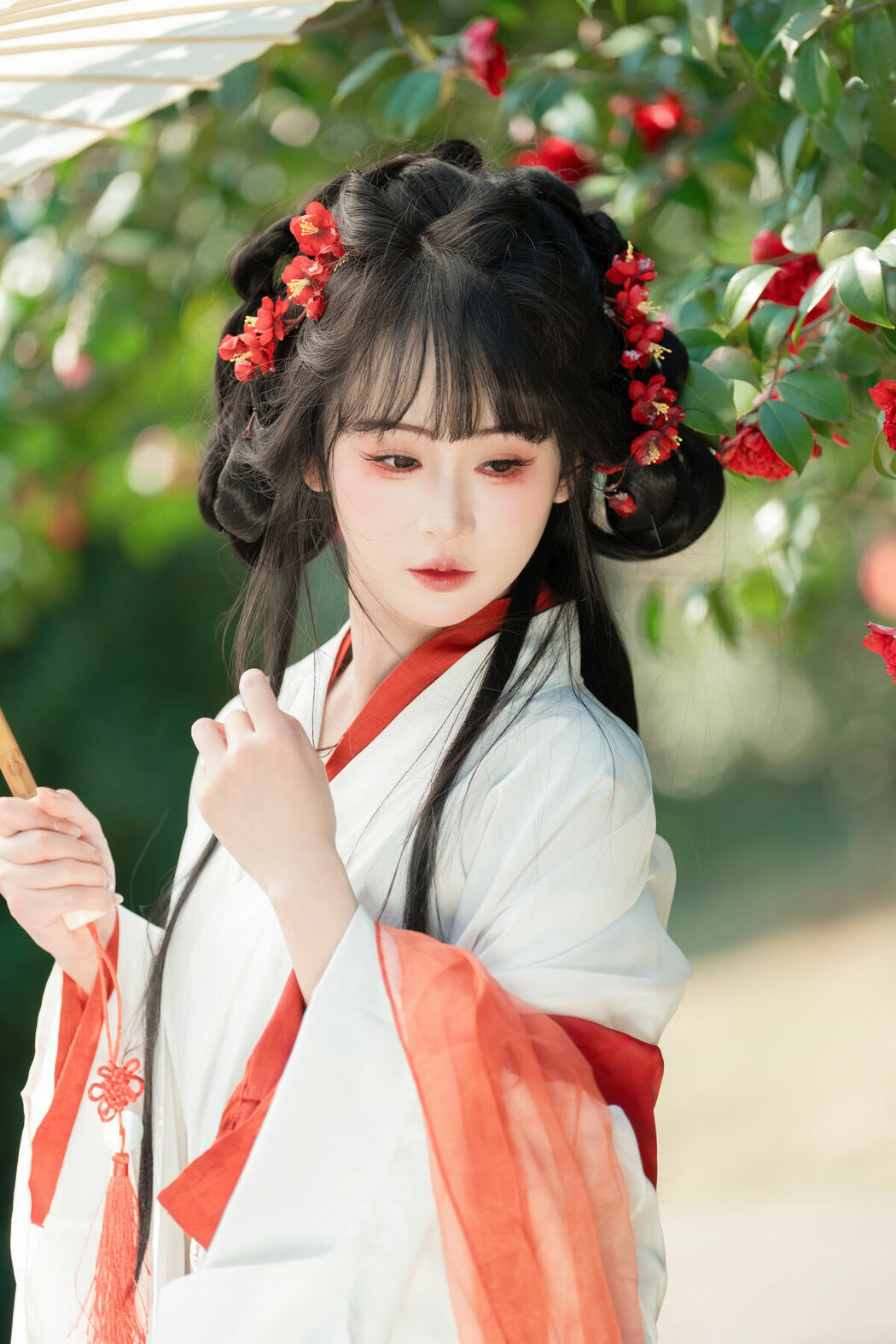 YiTuYu艺图语 Vol.8881 Jiao Yi Zhi Sui Sui (28P)