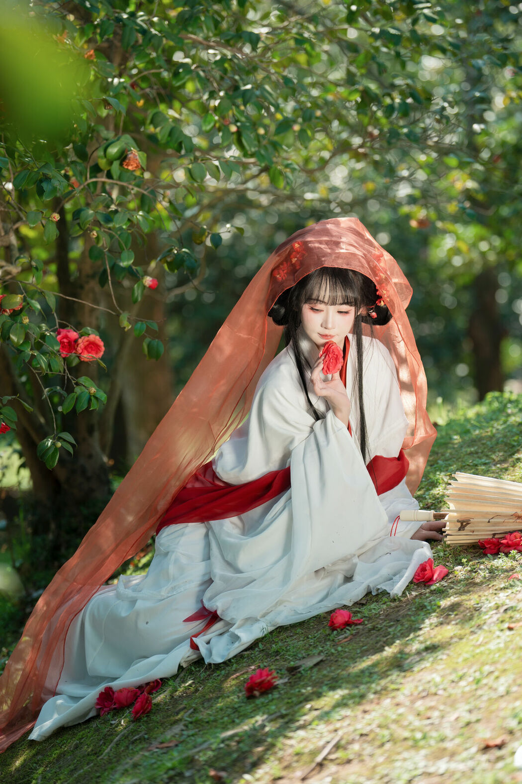 YiTuYu艺图语 Vol.8881 Jiao Yi Zhi Sui Sui (28P)