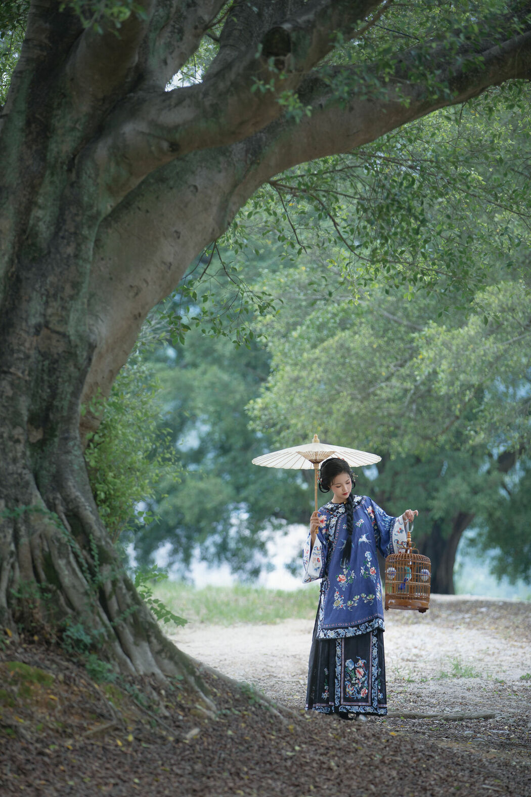 YiTuYu艺图语 Vol.8883 Xin Xin (38P)