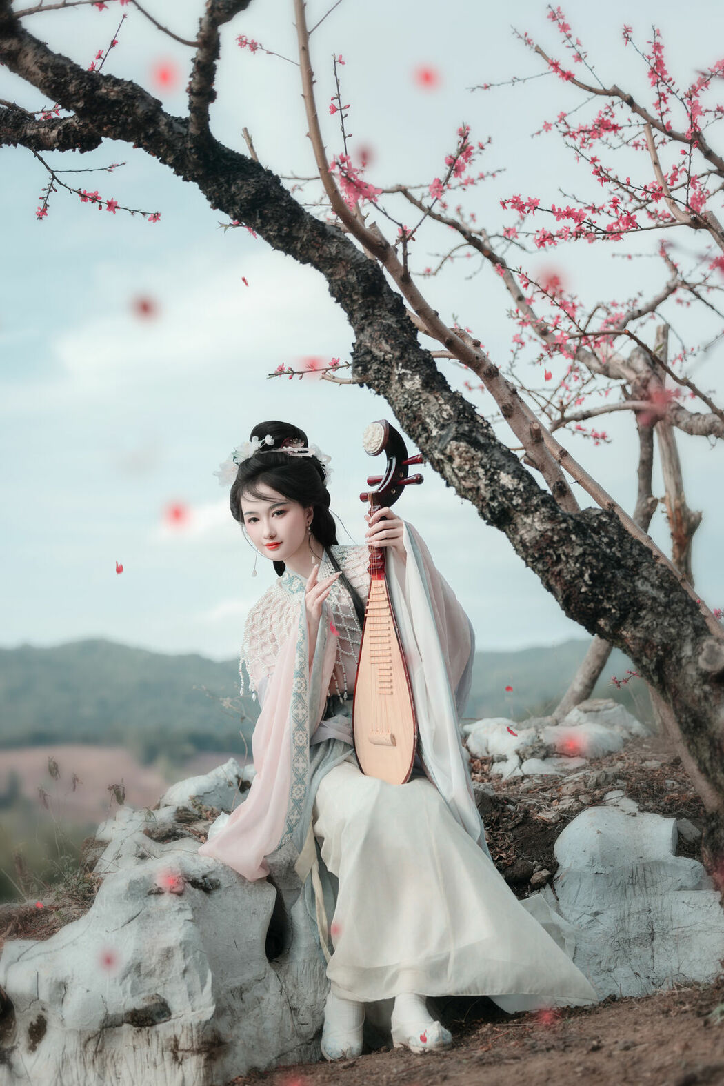 YiTuYu艺图语 Vol.8879 Da Wai Wai Ge (45P)