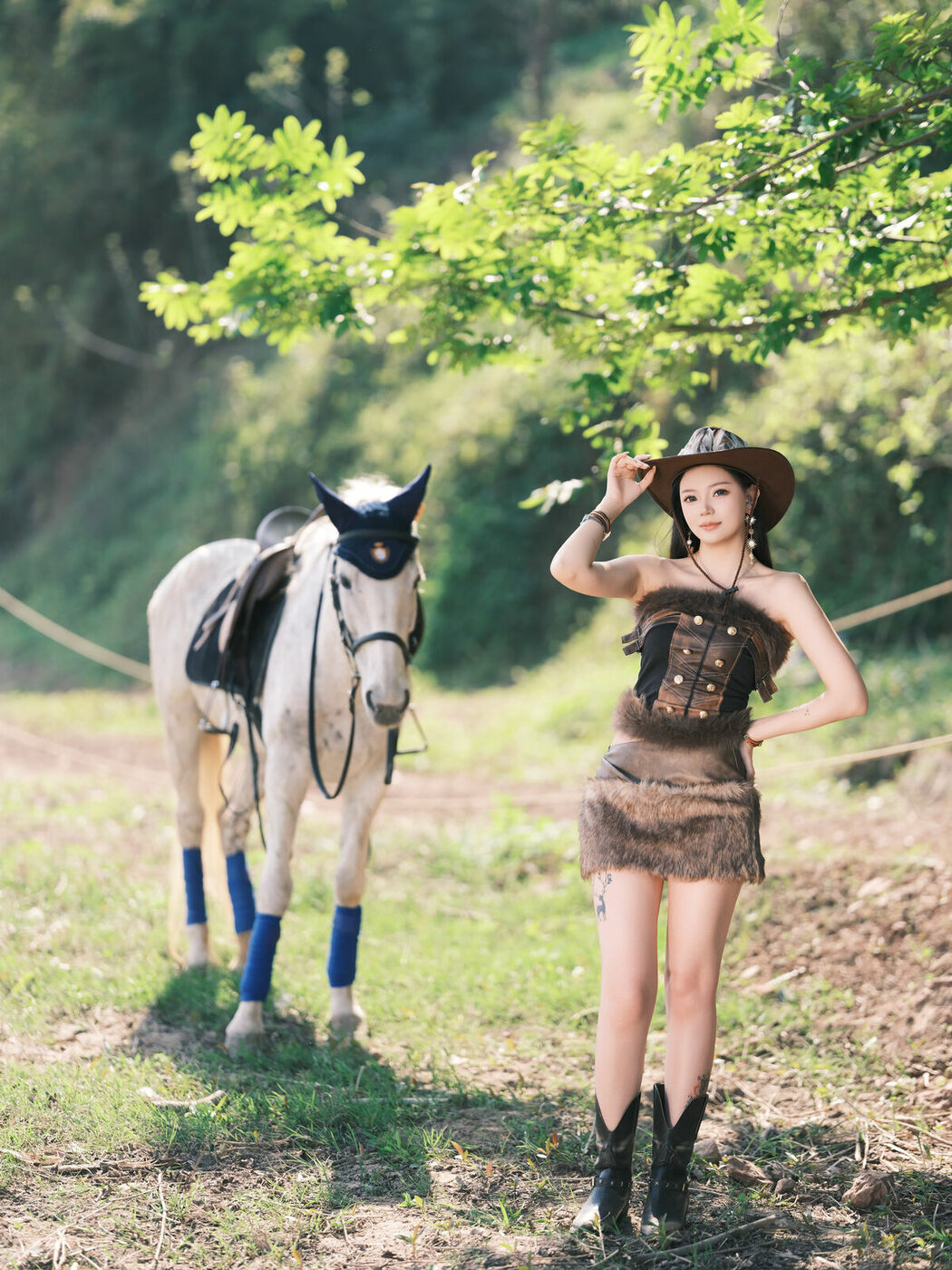 YiTuYu艺图语 Vol.8874 z (22P)