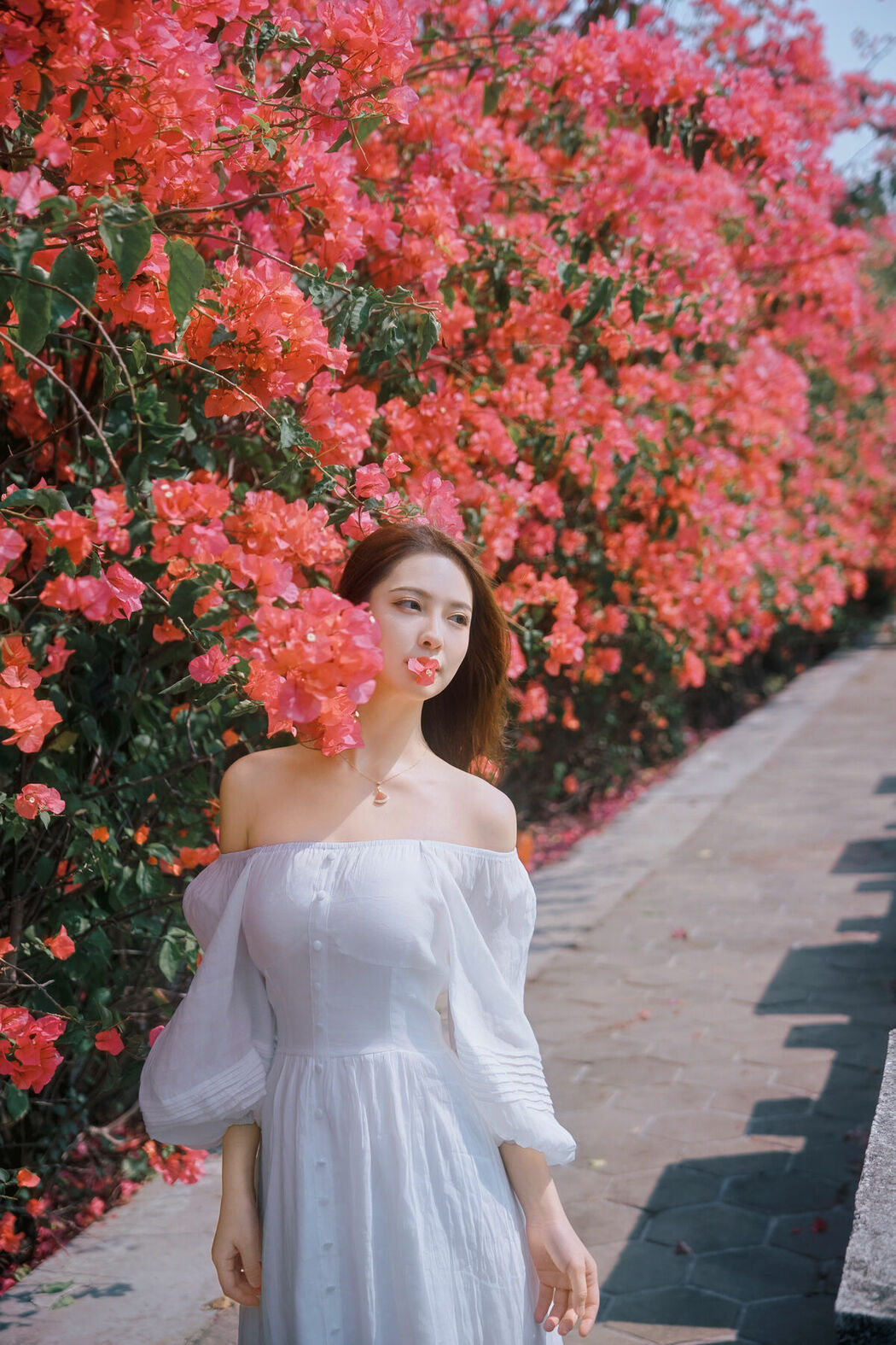 YiTuYu艺图语 Vol.8884 Ying Er YY (47P)