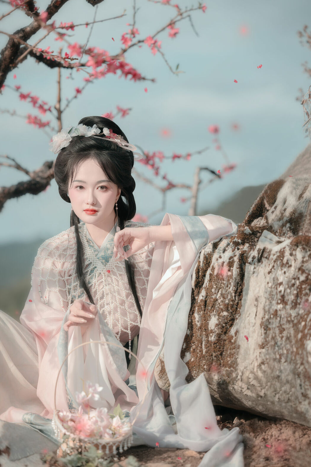 YiTuYu艺图语 Vol.8879 Da Wai Wai Ge (45P)