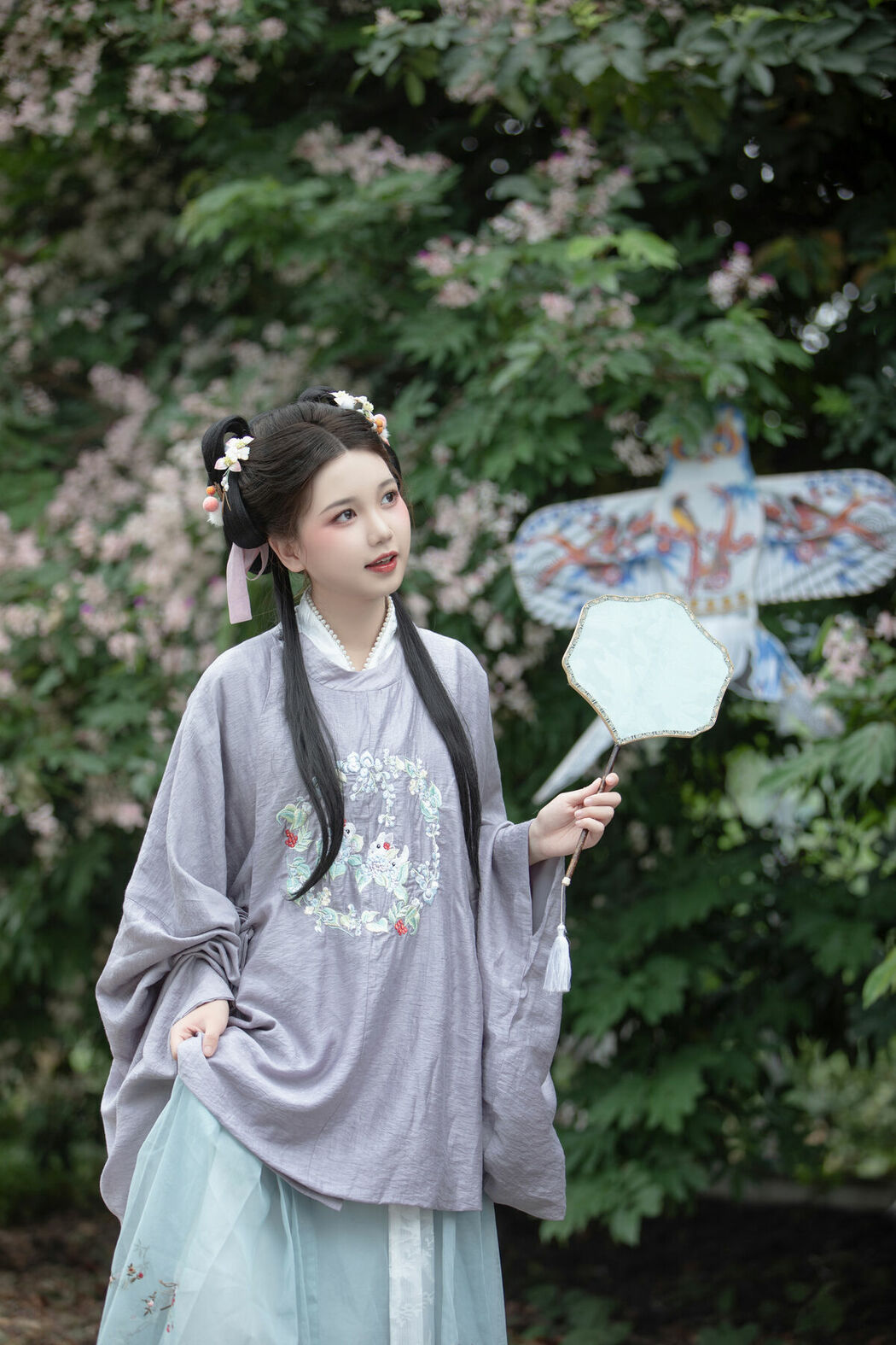 YiTuYu艺图语 Vol.8872 E E Chi Bu Bao (37P)