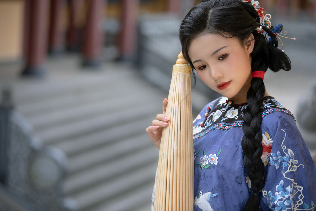 YiTuYu艺图语 Vol.8883 Xin Xin (38P)