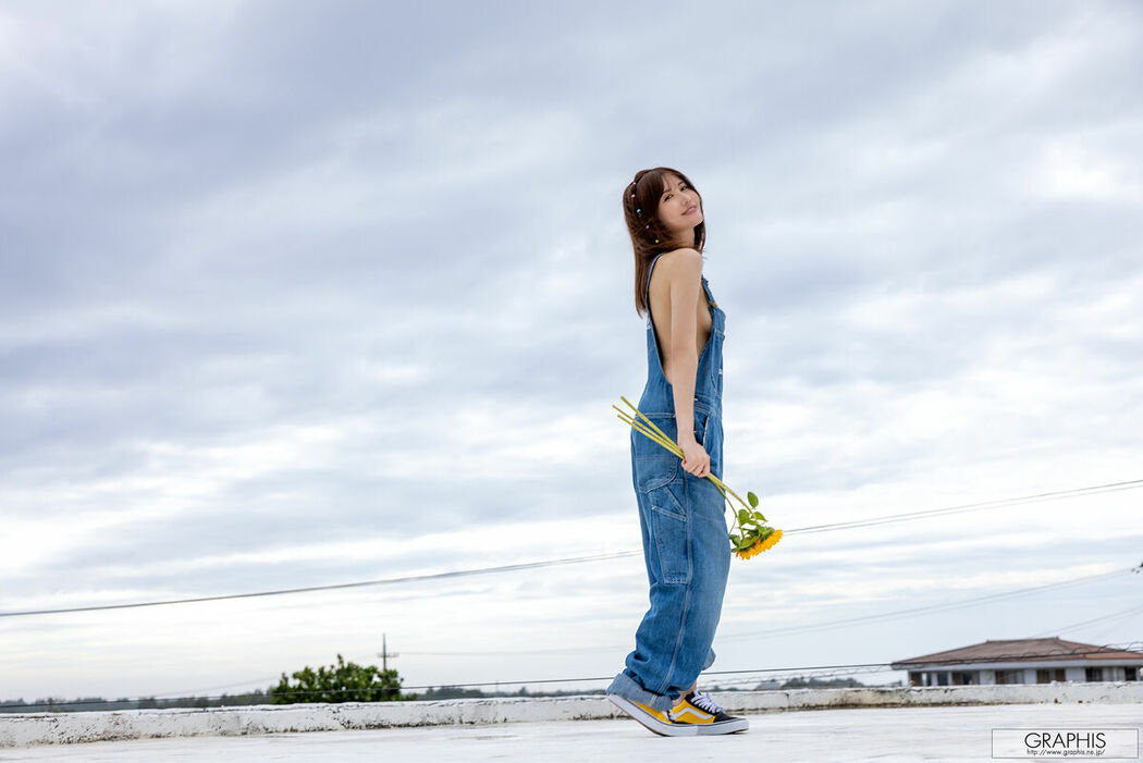 JP Riho Fujimori 藤森里穂 – Graphis Gals Looks Hot on You Vol.3-4-5 (61P)