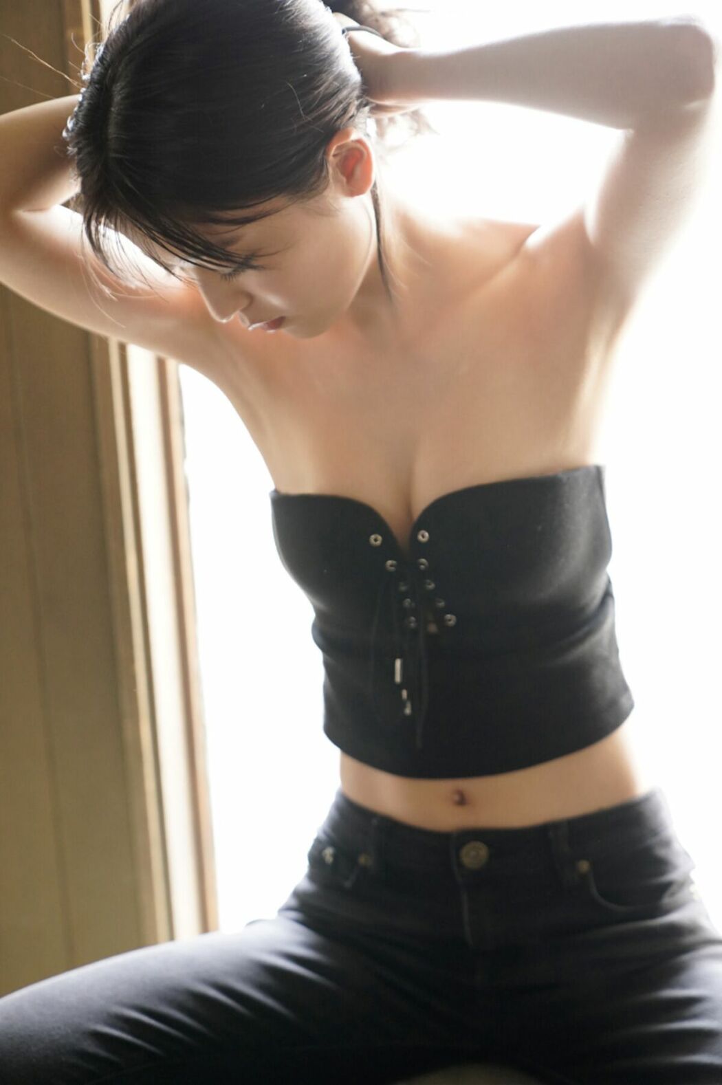 JP Mio Kudo 工藤美桜 – FLASHデジタル写真集 初夏の艶 Part01 (53P)