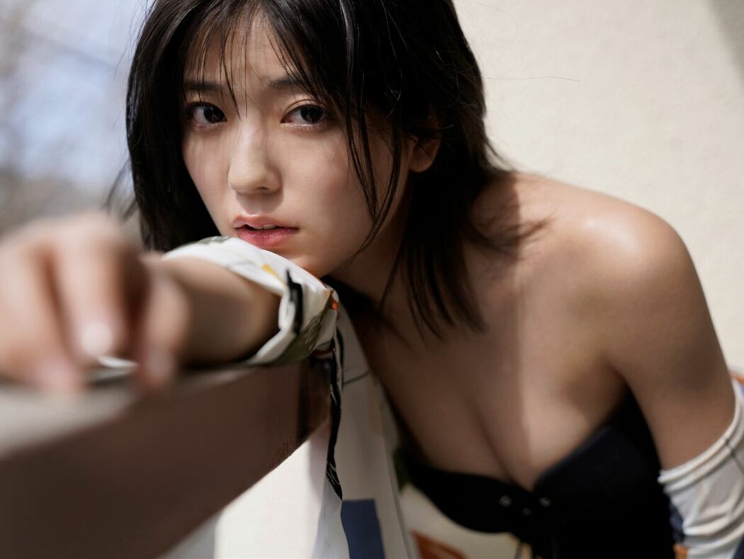 JP Mio Kudo 工藤美桜 – FLASHデジタル写真集 初夏の艶 Part01 (53P)