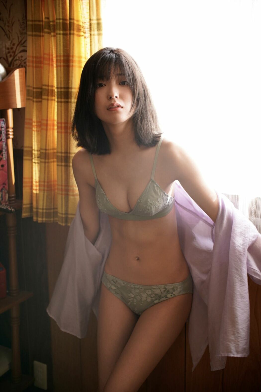 JP Mio Kudo 工藤美桜 – FLASHデジタル写真集 初夏の艶 Part01 (53P)