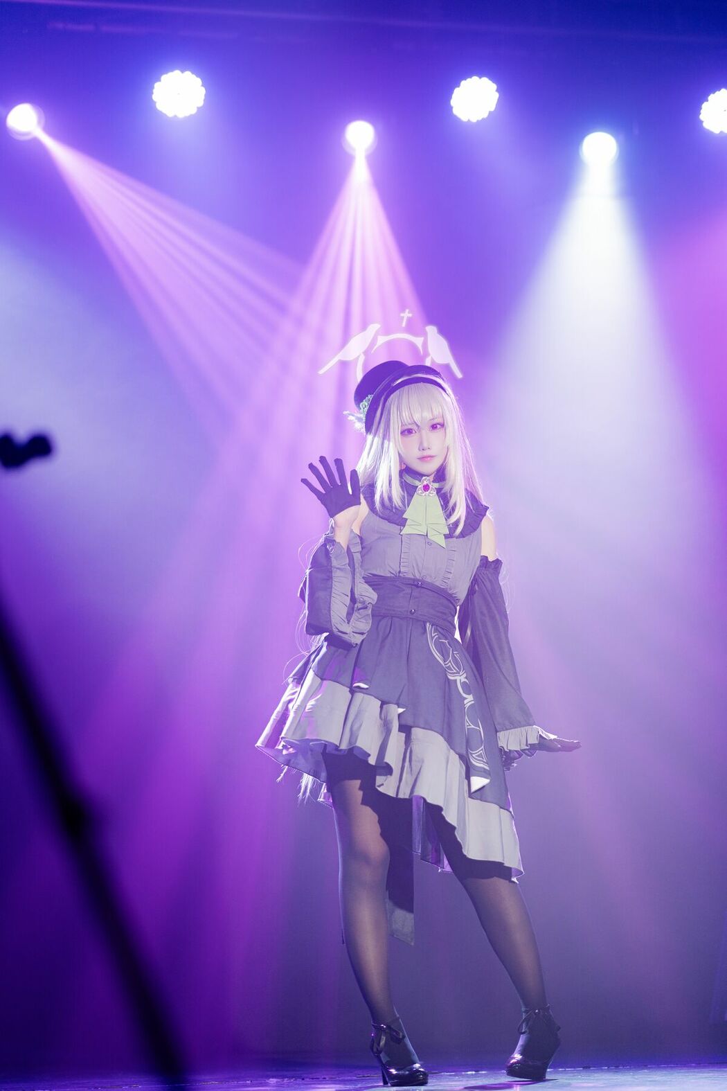 Coser@lunananya – 碧蓝档案 歌住樱子 偶像 (38P)