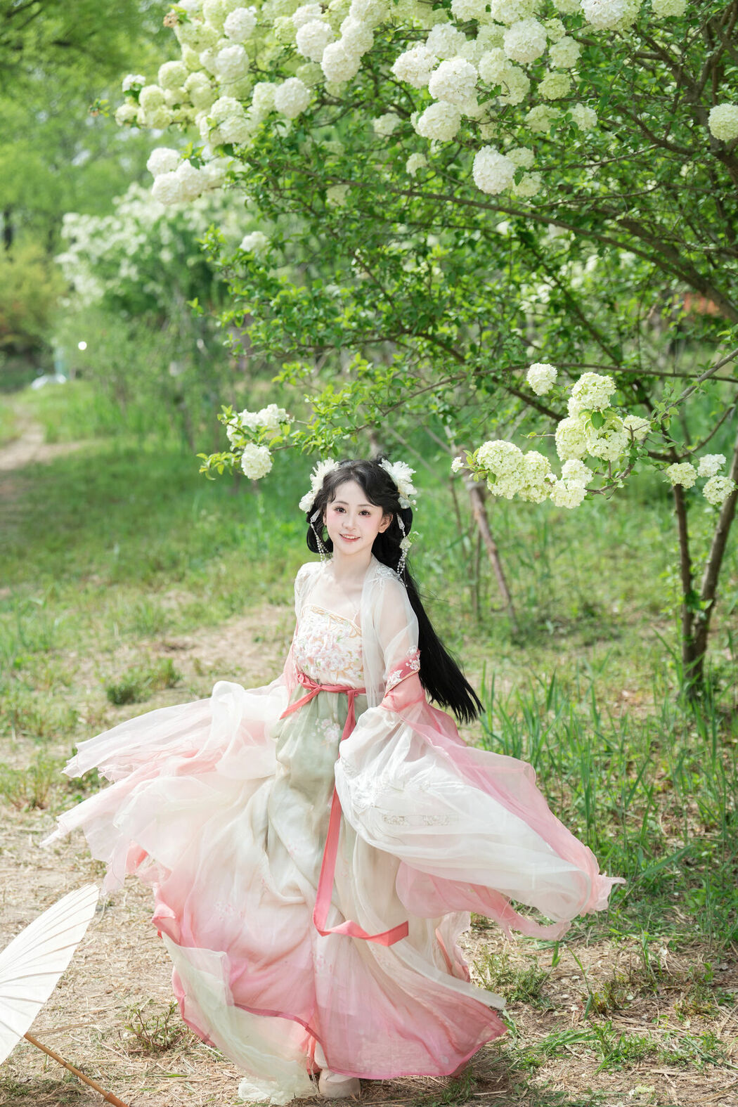 YiTuYu艺图语 Vol.8889 Jiao Yi Zhi Sui Sui (34P)