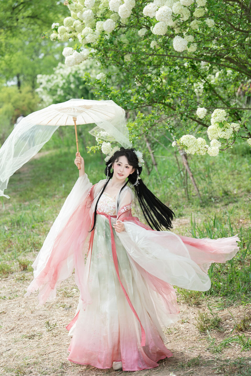 YiTuYu艺图语 Vol.8889 Jiao Yi Zhi Sui Sui (34P)