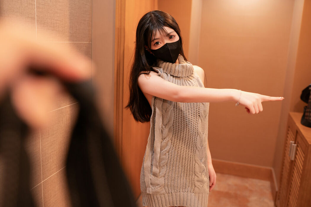 Coser@Bangni邦尼 – 灰色毛衣 (86P)