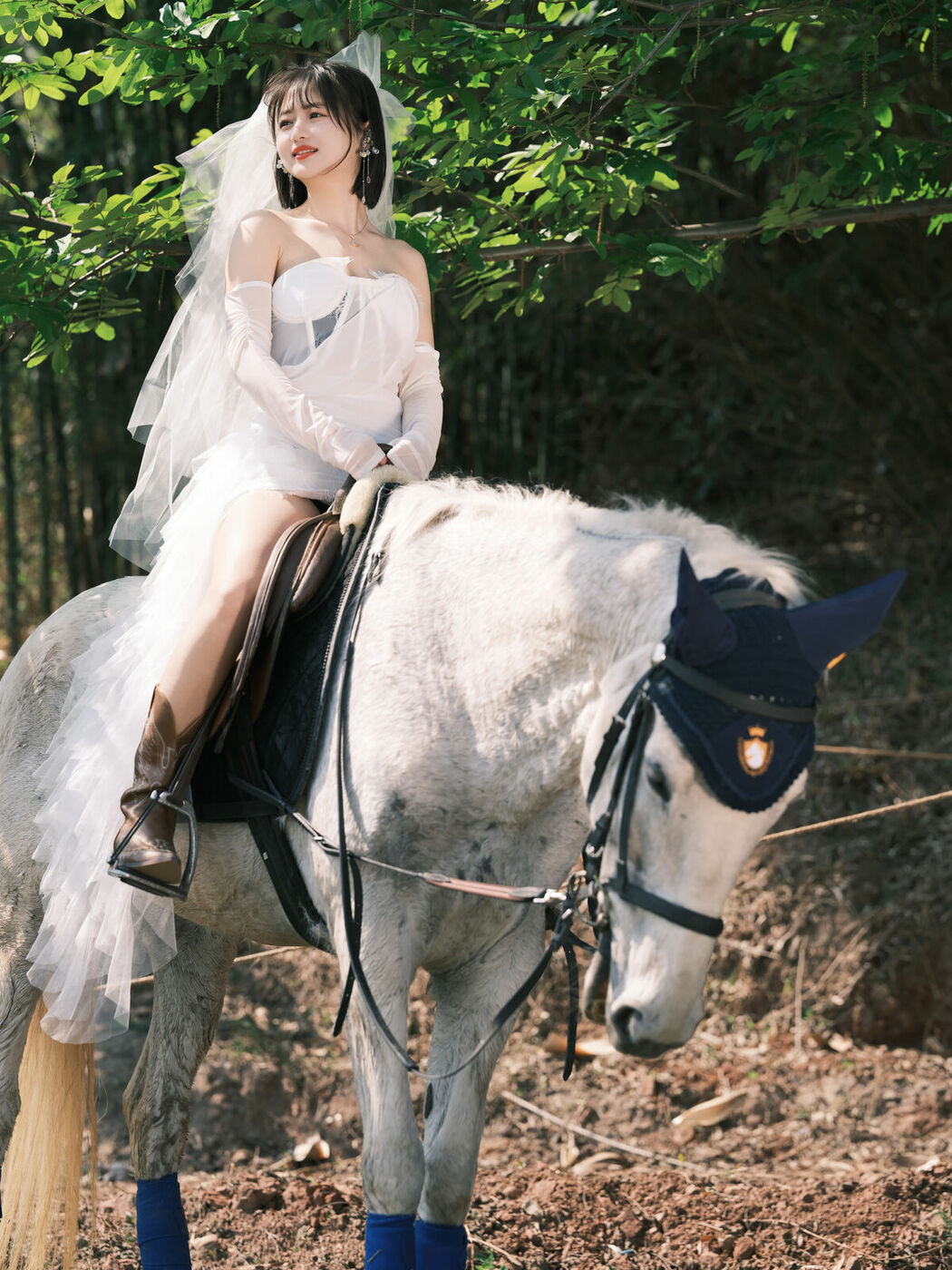 YiTuYu艺图语 Vol.8892 Xiao Wan Zi (28P)