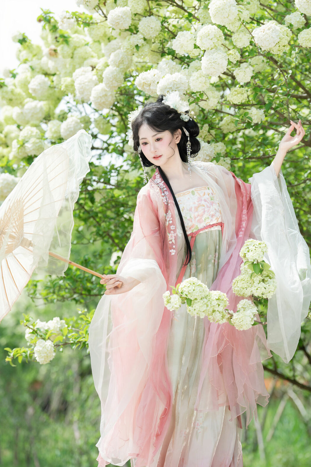 YiTuYu艺图语 Vol.8889 Jiao Yi Zhi Sui Sui (34P)