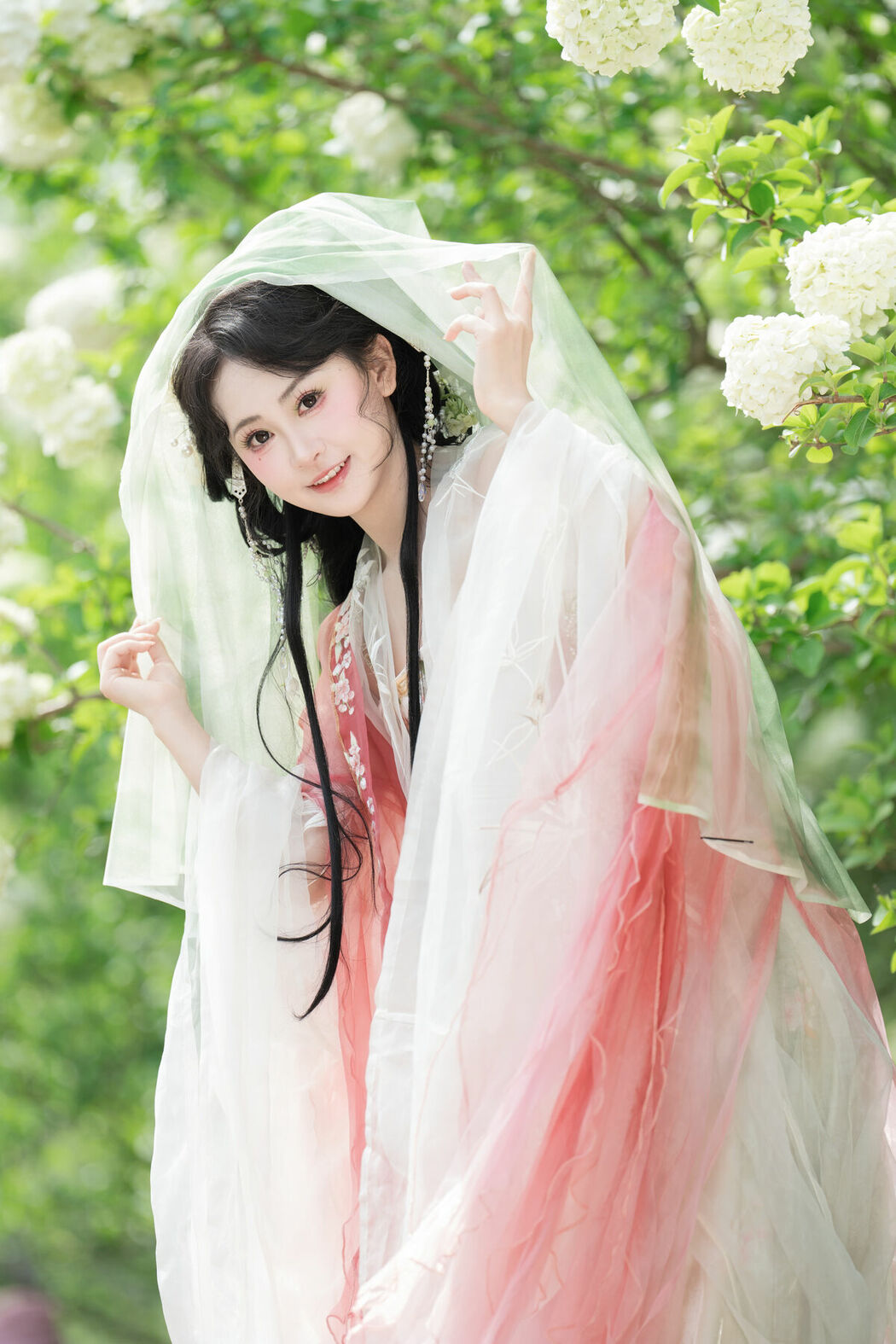 YiTuYu艺图语 Vol.8889 Jiao Yi Zhi Sui Sui (34P)