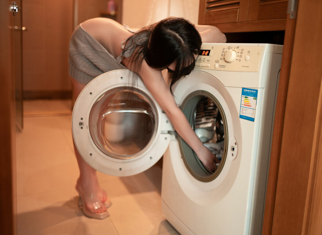 Coser@Bangni邦尼 – 灰色毛衣 (86P)