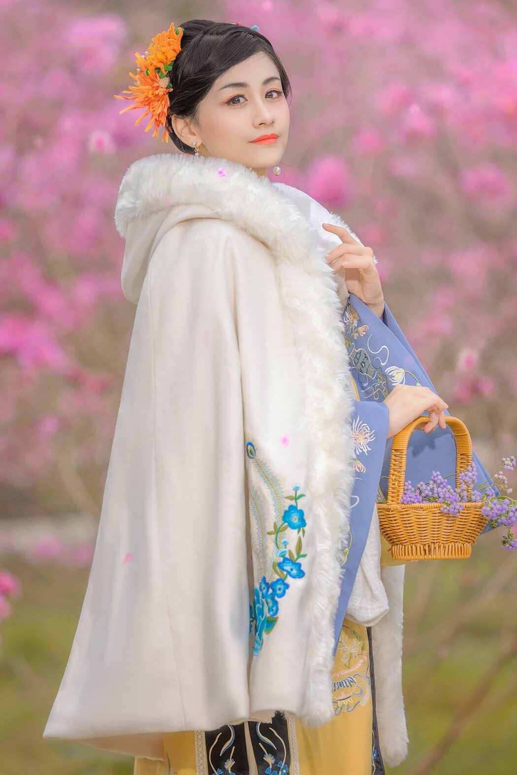 YiTuYu艺图语 Vol.8888 Tang Tang (16P) Cover Photo