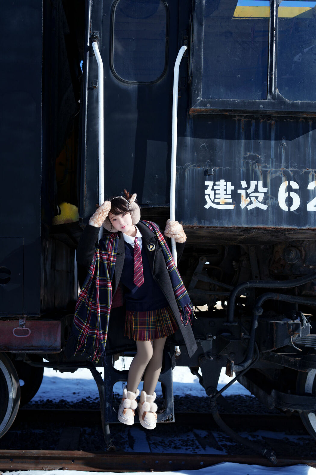 YiTuYu艺图语 Vol.8894 Disexi Si Ning (38P)