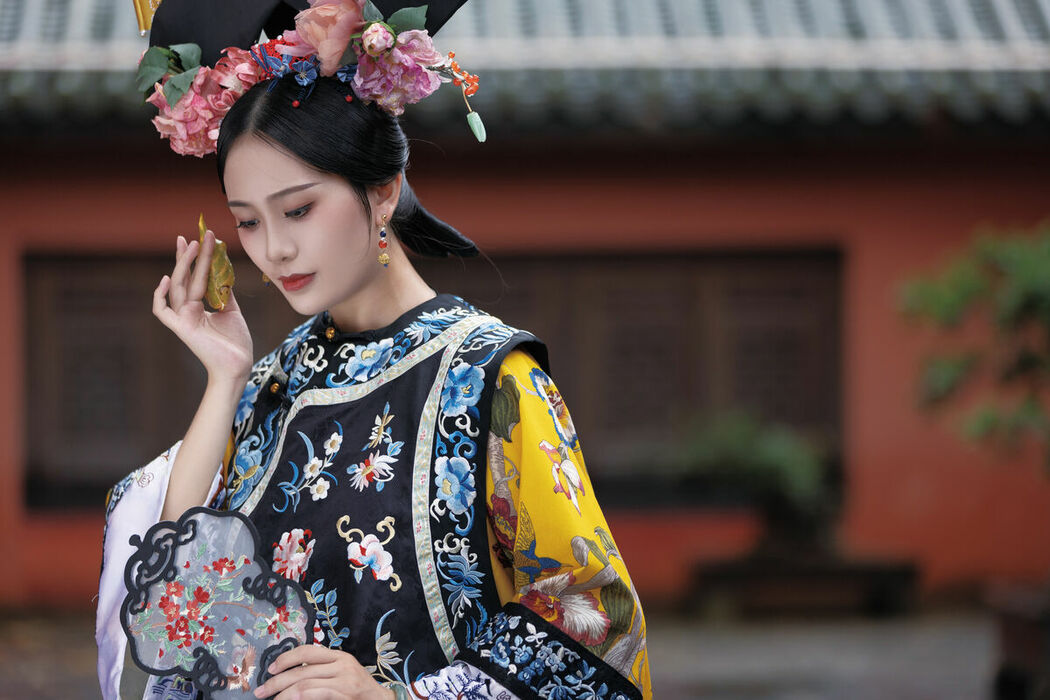 YiTuYu艺图语 Vol.8895 Re Mei Shi Xiao Guai (35P)