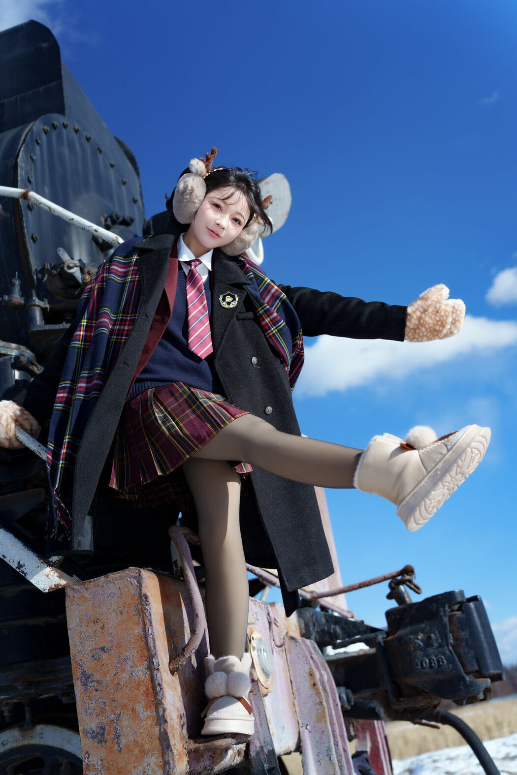 YiTuYu艺图语 Vol.8894 Disexi Si Ning (38P)