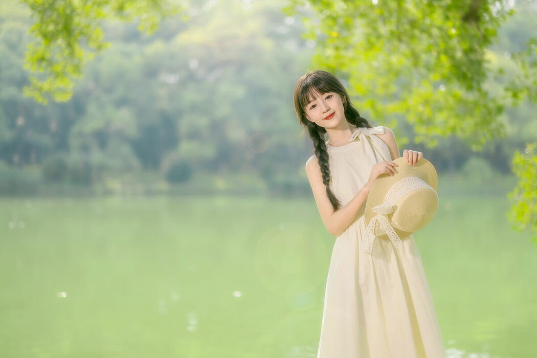 YiTuYu艺图语 Vol.8896 Mei Mei Xiao Yu (17P)