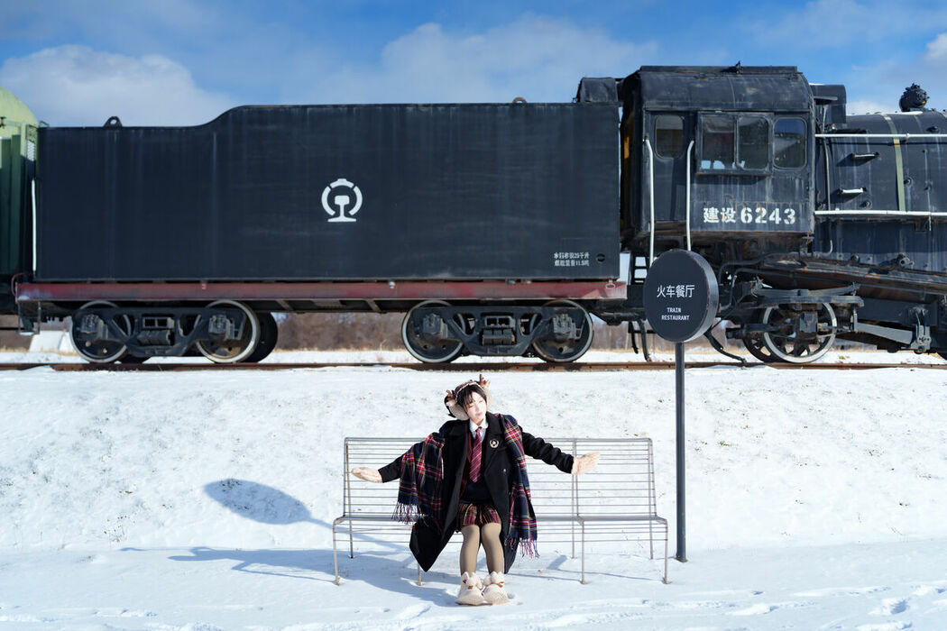 YiTuYu艺图语 Vol.8894 Disexi Si Ning (38P)