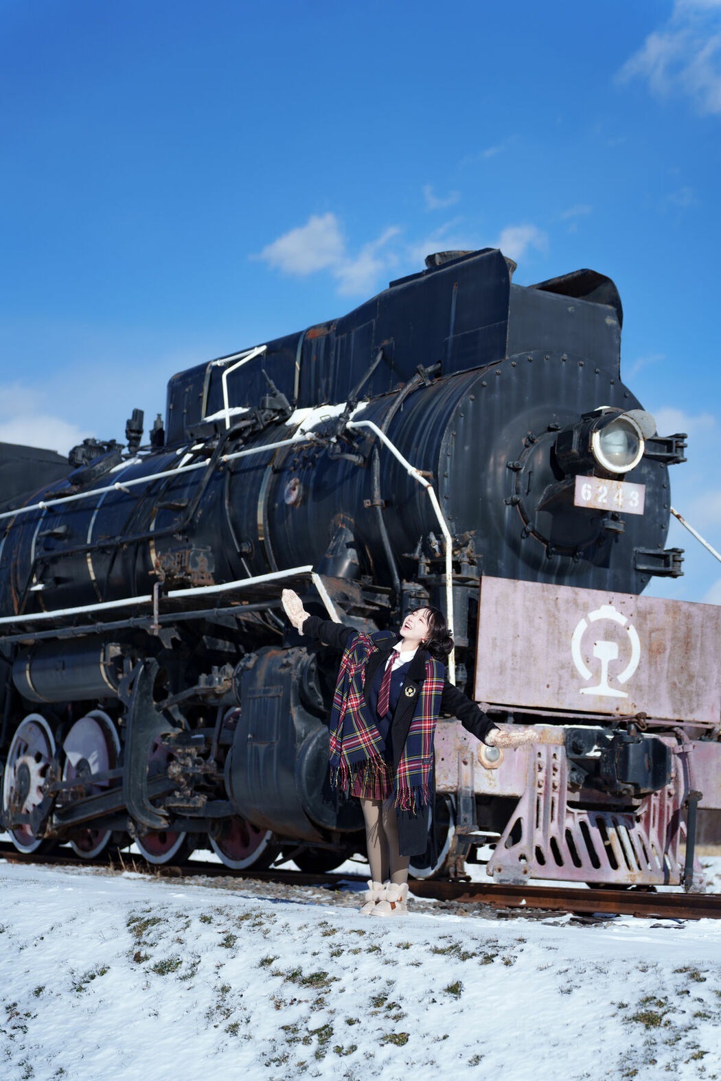 YiTuYu艺图语 Vol.8894 Disexi Si Ning (38P)