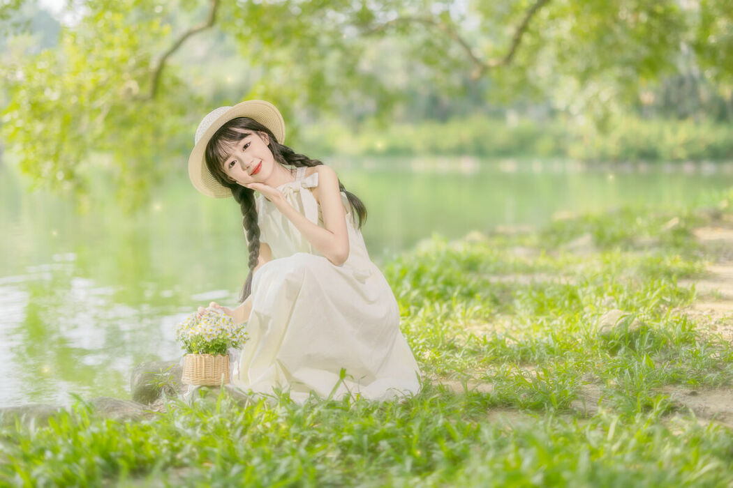 YiTuYu艺图语 Vol.8896 Mei Mei Xiao Yu (17P)