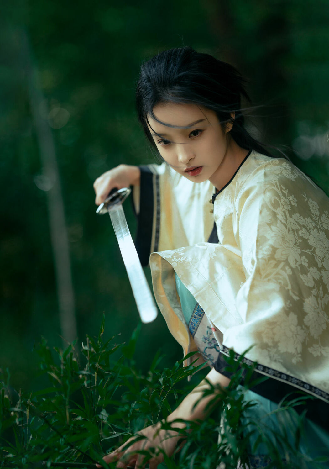 YiTuYu艺图语 Vol.8893 Li Yu Ayu (18P)