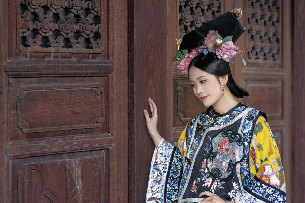 YiTuYu艺图语 Vol.8895 Re Mei Shi Xiao Guai (35P)