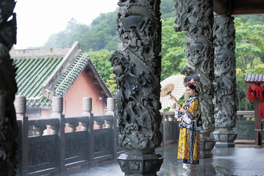 YiTuYu艺图语 Vol.8895 Re Mei Shi Xiao Guai (35P)