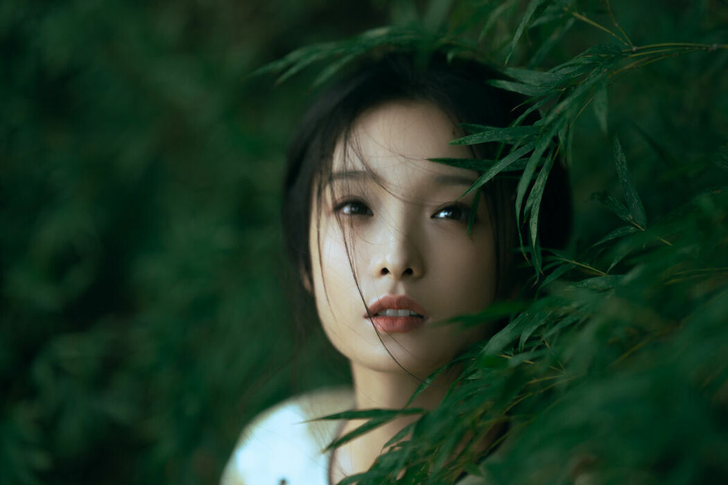 YiTuYu艺图语 Vol.8893 Li Yu Ayu (18P)