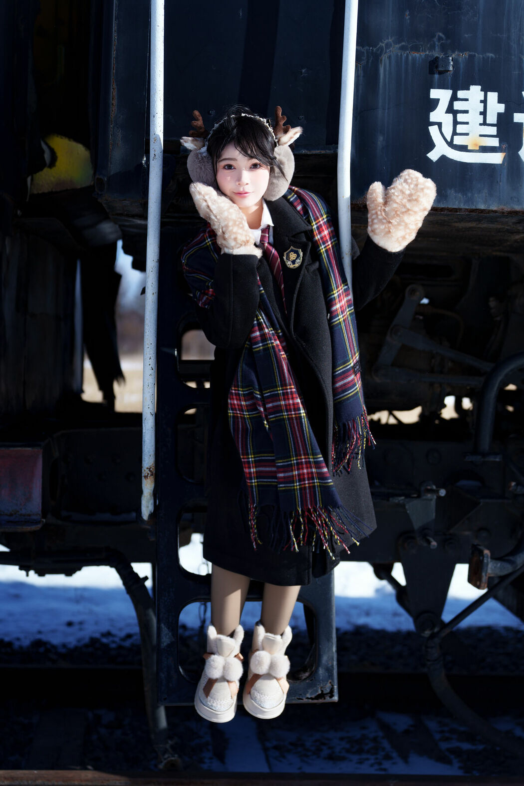 YiTuYu艺图语 Vol.8894 Disexi Si Ning (38P)