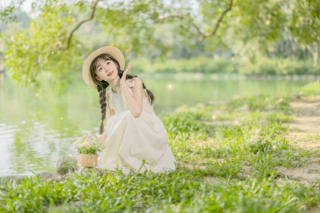 YiTuYu艺图语 Vol.8896 Mei Mei Xiao Yu (17P)