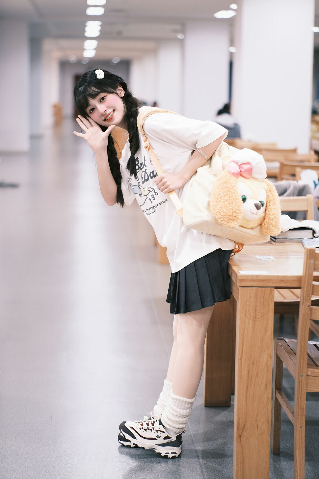 YiTuYu艺图语 Vol.8898 Xia Yu Xiao Nian (28P)