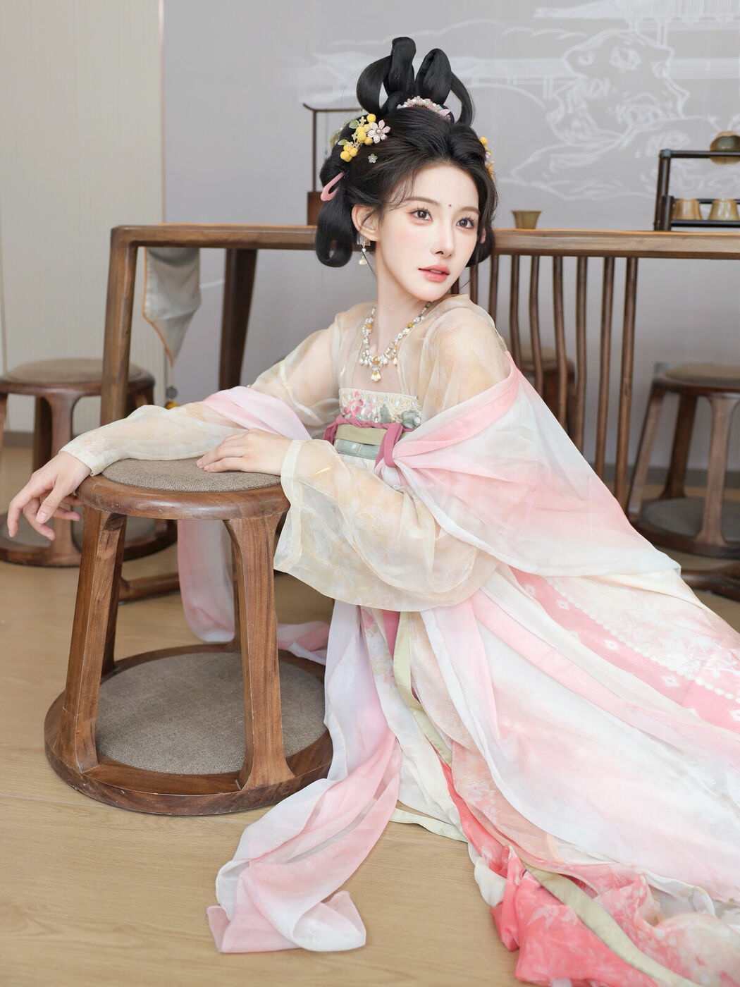 XiuRen秀人网 Uncensored Li Shuang Er 梨霜儿 – R18 秀人网模特 梦回大唐 Part01 (57P)