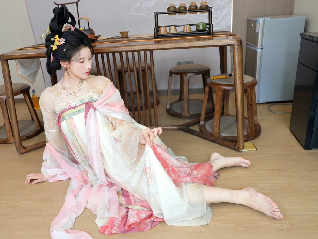 XiuRen秀人网 Uncensored Li Shuang Er 梨霜儿 – R18 秀人网模特 梦回大唐 Part01 (57P)