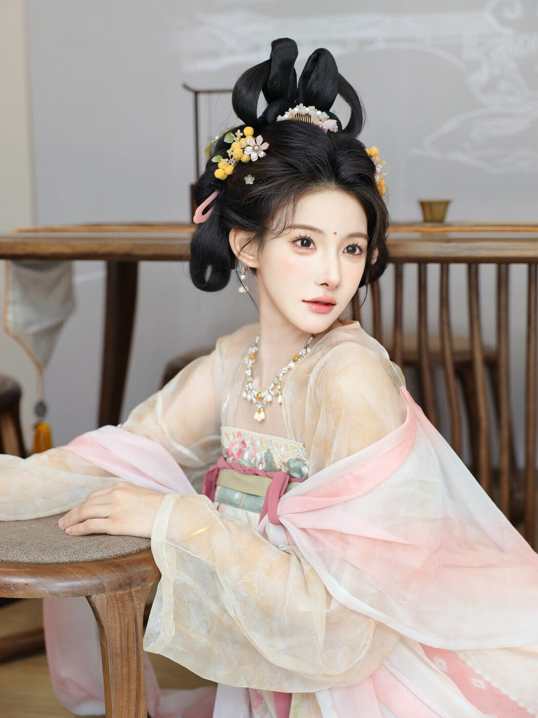 XiuRen秀人网 Uncensored Li Shuang Er 梨霜儿 – R18 秀人网模特 梦回大唐 Part01 (57P)