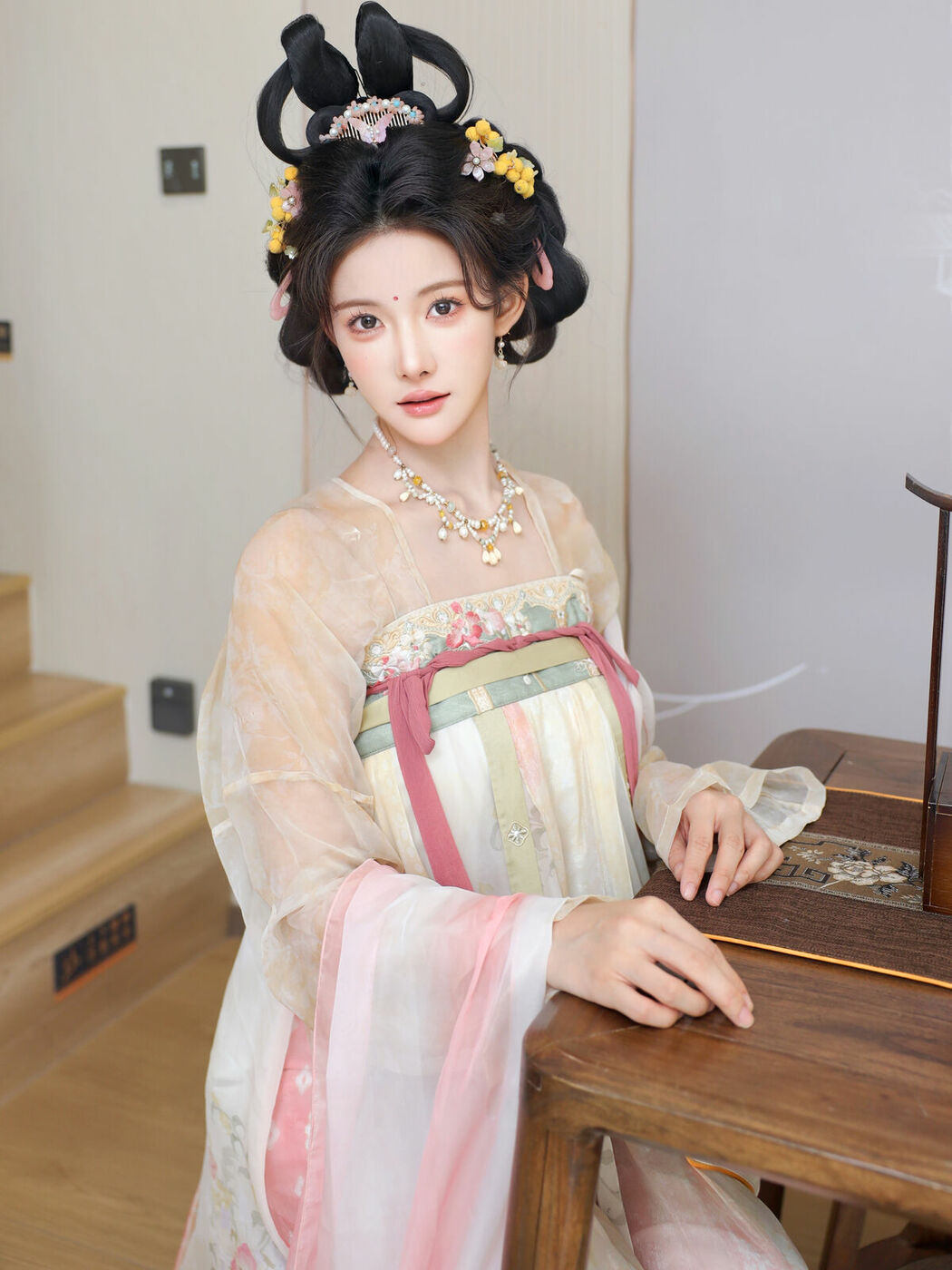 XiuRen秀人网 Uncensored Li Shuang Er 梨霜儿 – R18 秀人网模特 梦回大唐 Part01 (57P)