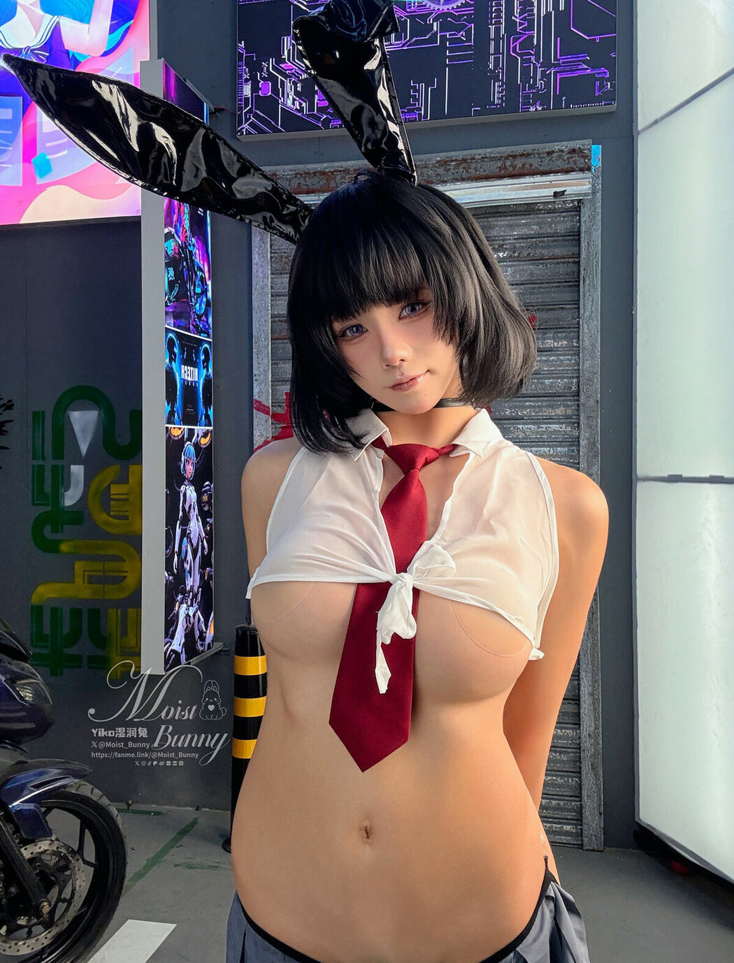 Coser@黏黏团子兔 – 2025年10月作品 賽博逆JK (88P)