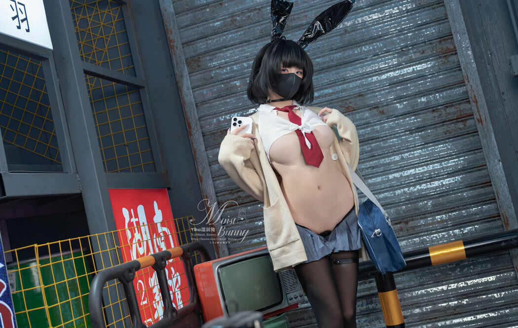Coser@黏黏团子兔 – 2025年10月作品 賽博逆JK (88P)