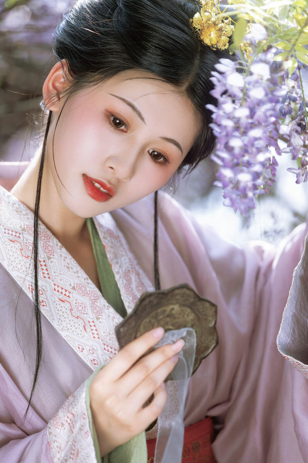 YiTuYu艺图语 Vol.8900 Xiao Y Jin Tian Ye Hen Kai Xin (27P)