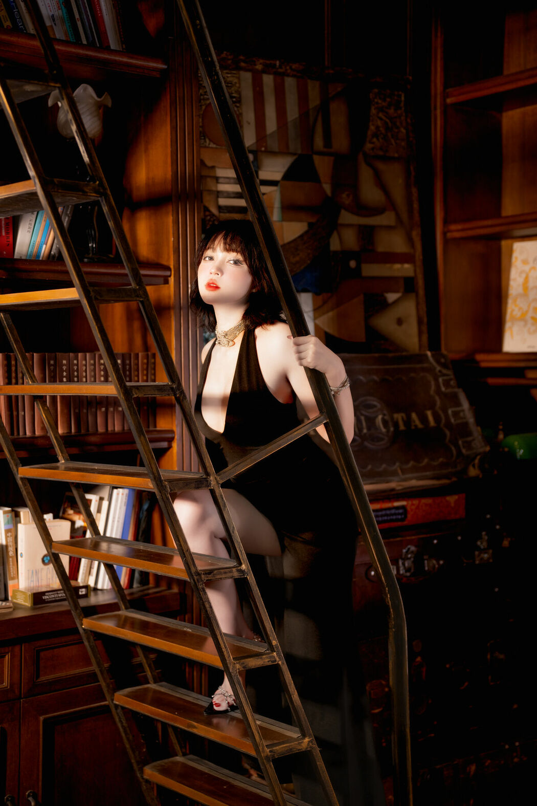 YiTuYu艺图语 Vol.8899 Disexi Si Ning (37P)