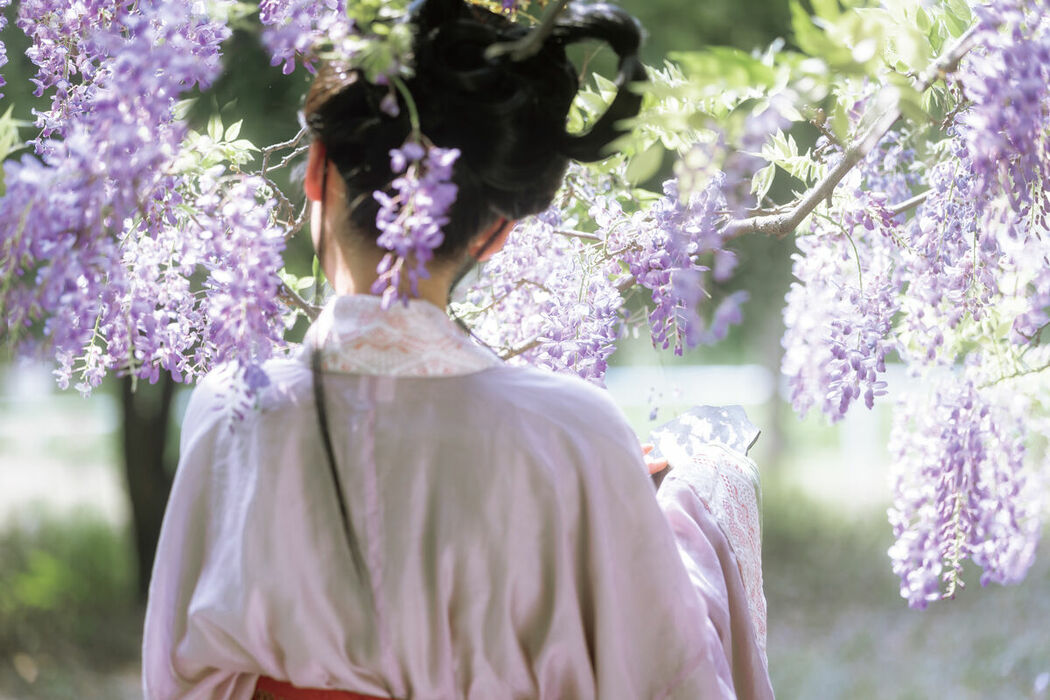 YiTuYu艺图语 Vol.8900 Xiao Y Jin Tian Ye Hen Kai Xin (27P)