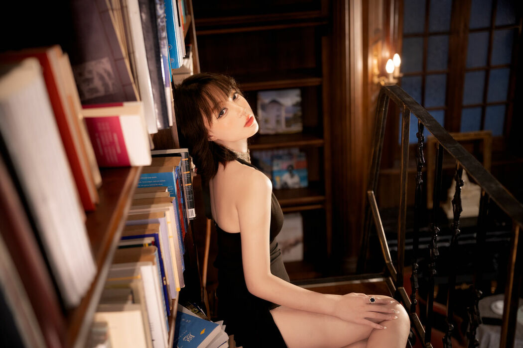 YiTuYu艺图语 Vol.8899 Disexi Si Ning (37P)